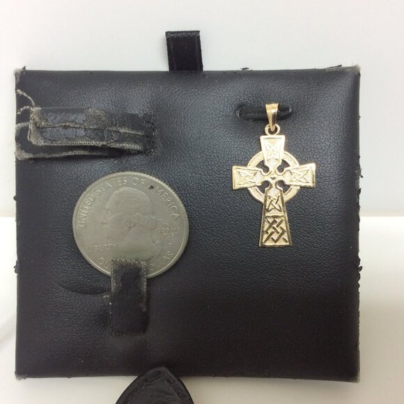 14k Solid Yellow real Gold Celtic Cross 1.60 Grams Religious Charm 1 1/4 Inches - Picture 4 of 8